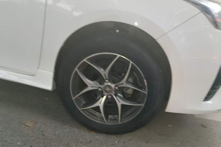 Used Toyota YARiS L Zhi Xuan 2014 1.3E Manual Charm Edition