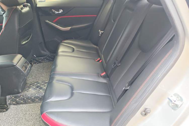 Used Venucia D60 2018 1.6L CVT Smart Connect Luxury Edition