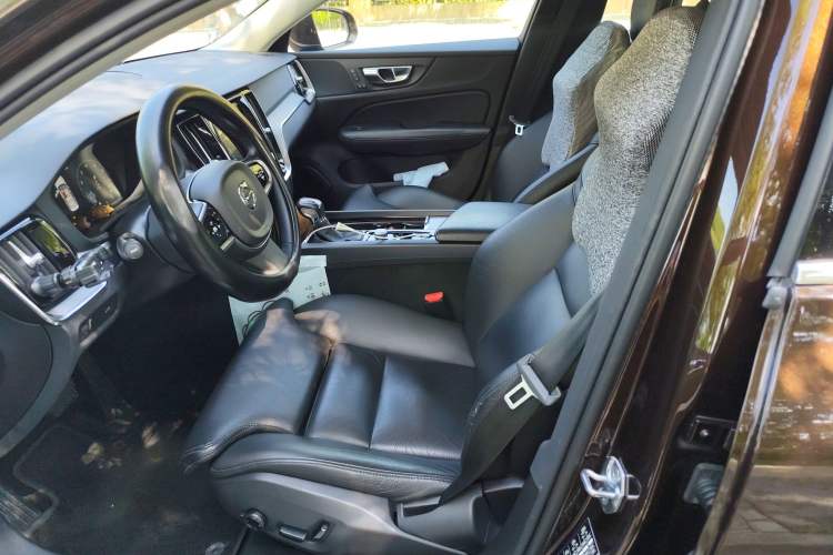 Used Volvo S60 2020 T4 Zhiyuan Luxury Edition