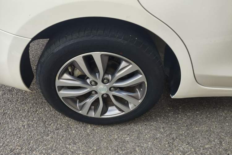 Used Buick GT 2018 18T Automatic Elite Model