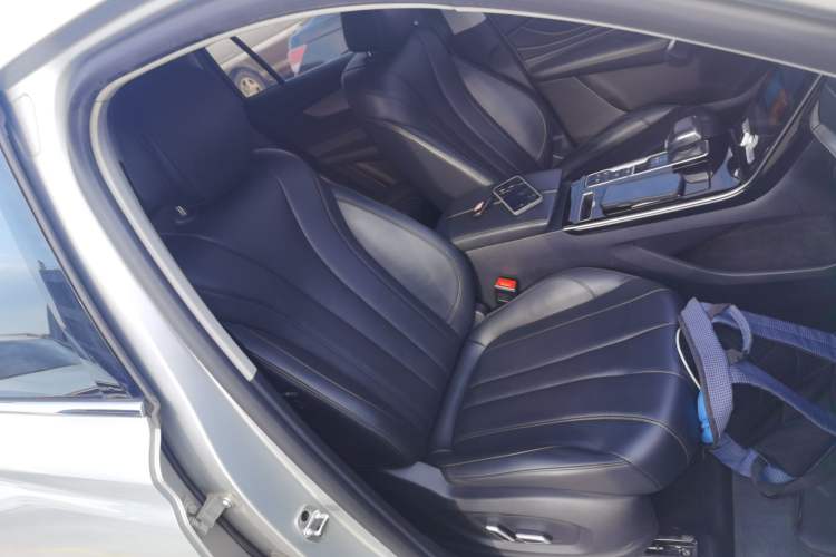 Used Roewe RX5 MAX 2019 400TGI Automatic Smart Cabin Flagship Edition