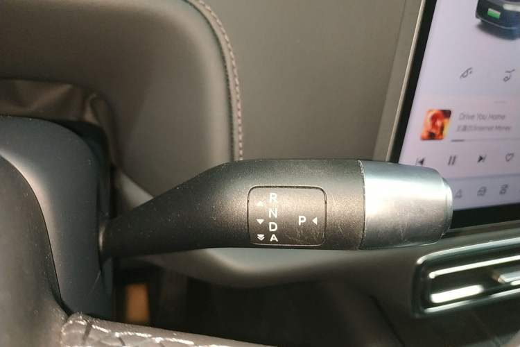 Used Li Auto L8 2023 Pro Model
