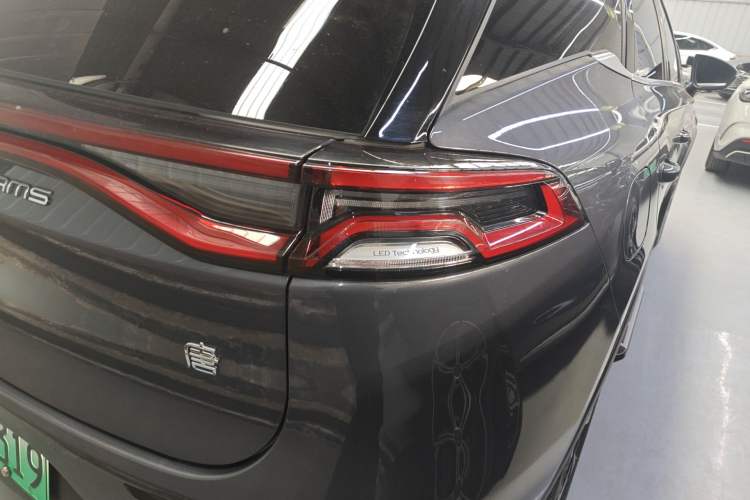 Used BYD Tang New Energy 2023 DM-i Champion Edition 112KM Prestige Model Exterior 3