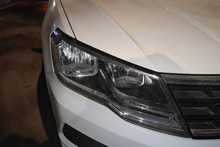 Used Volkswagen Jetta 2017 1.5L Manual Fashion Edition