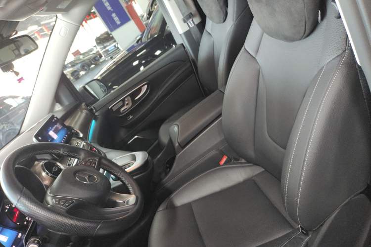 Used Mercedes-Benz V-Class 2021 V 260 Prestige Edition