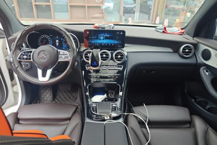 Used Mercedes-Benz GLC 2021 GLC 260 L 4MATIC Dynamic Edition Center Console