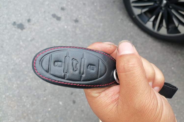 Used Bestune T77 2020 PRO 280 TID Automatic Luxury Model Vehicle Key