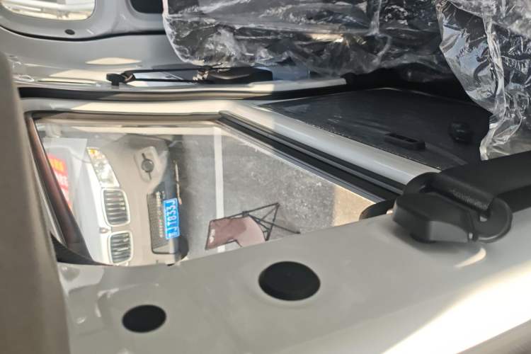 Used Wuling Zhiguang New Energy 2025 Model 305km Ambitious Edition