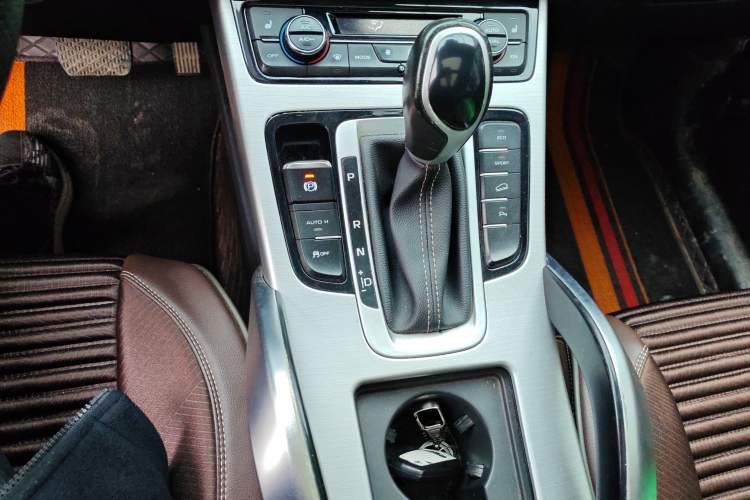 Used Geely Auto Emgrand X7 Sport 2016 1.8TD Automatic ZhiZun Version