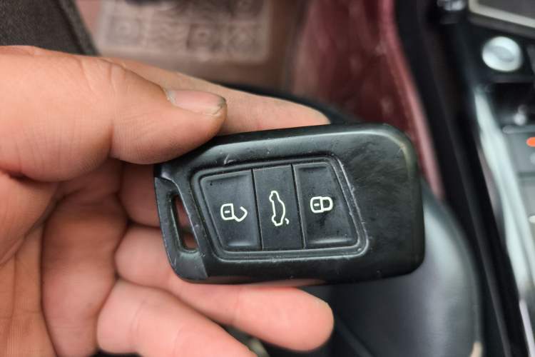 Used Volkswagen Passat 2019 330TSI Elite Edition China V Standard Vehicle Key