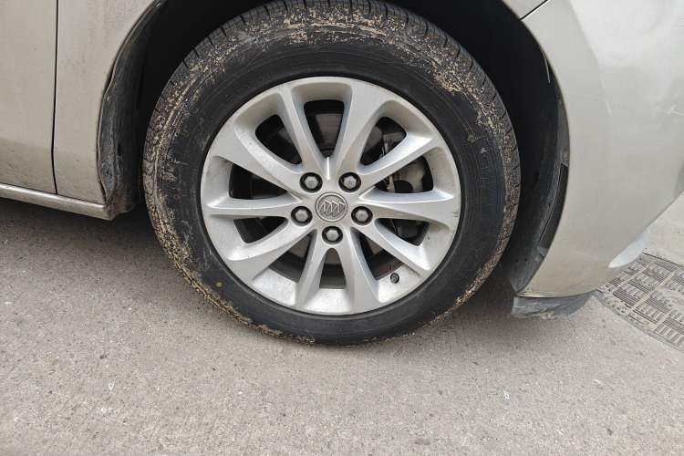 Used Buick GL8 2017 ES 28T Comfort Model China V Standard