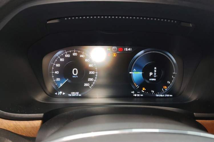 Used Volvo S90 New Energy 2021 T8 eDrive Hybrid Zhiyi Luxury Edition Instrument Cluster