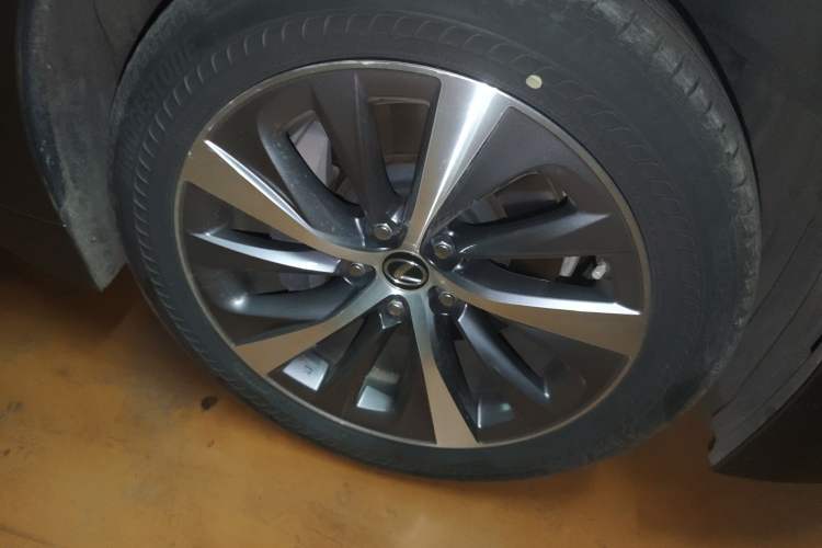 Used Lexus LS 2018 500h Premier Edition China V Standard