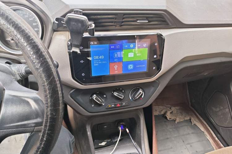 Used Wuling Hongguang 2019 1.5L S Comfort Edition China VI LAR
