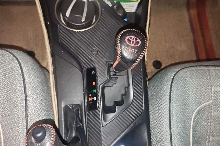 Used Toyota RAV4 2013 2.0L CVT Two-Wheel Drive Urban Edition