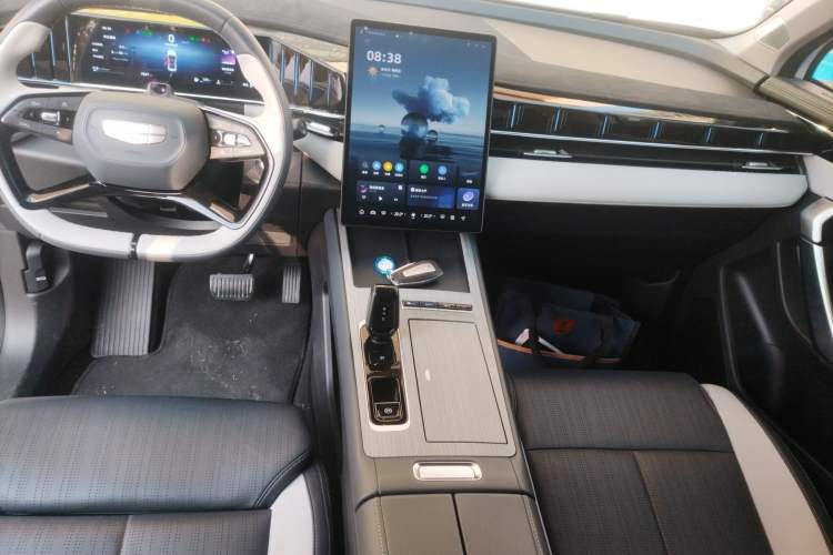 Used Geely Auto FX11 2024 1.5TD DCT Flagship Edition
