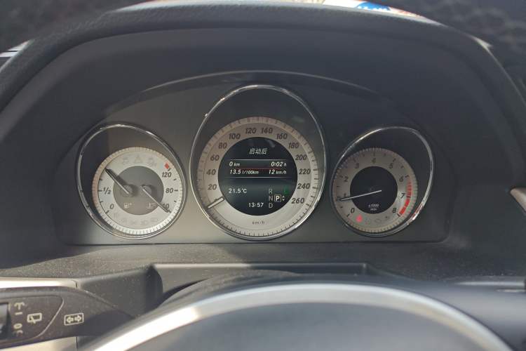 Used Mercedes-Benz GLK-Class 2013 Facelift GLK 300 4MATIC Fashion Edition