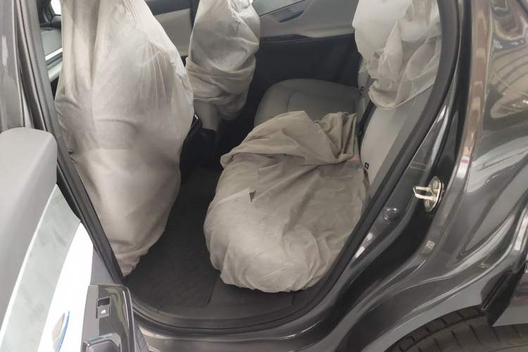 Used CHANGAN UNI-T 2023 Second-Generation 1.5T Prestige Model Left Rear Seat