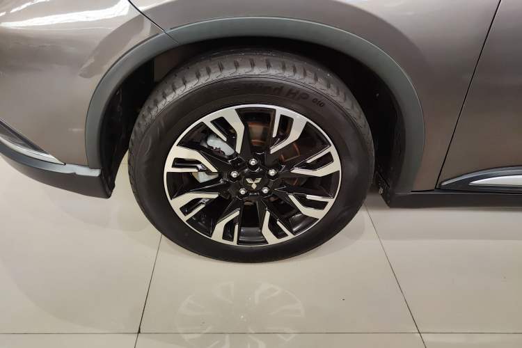 Used Mitsubishi Outlander 2019 2.0L Two-Wheel Drive Comfort Edition 7 Seats China V Emission Standard Exterior 4