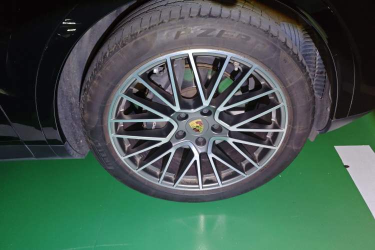 Used Porsche Cayenne 2023 Cayenne 3.0T Platinum Edition