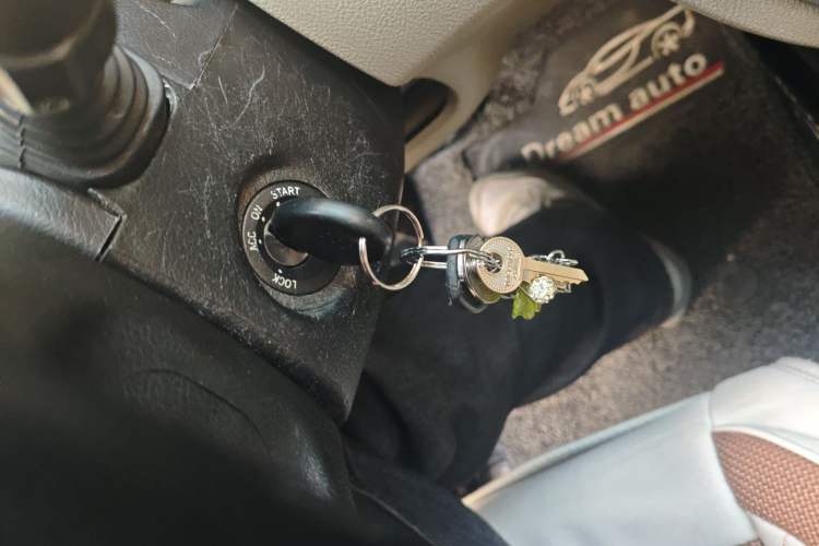 Used Buick Excelle 2015 1.5L Automatic Classic Model
