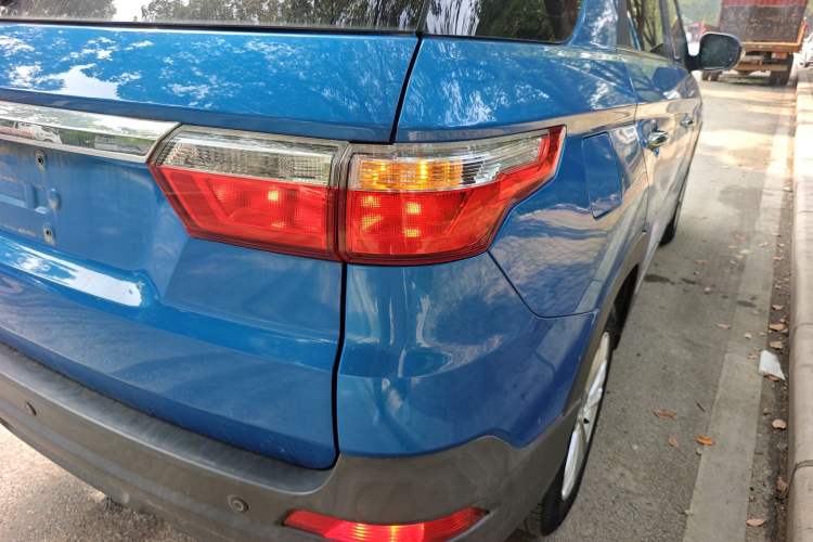 Used Dongfeng Fengon S560 2018 1.8L Manual Urban Model 7 Seats