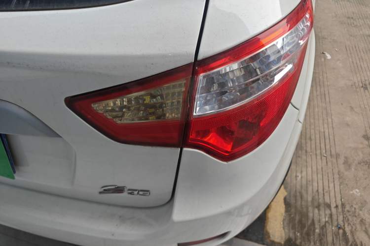 Used Changan CS35 2015 1.6L Manual Luxury Model China V Standard