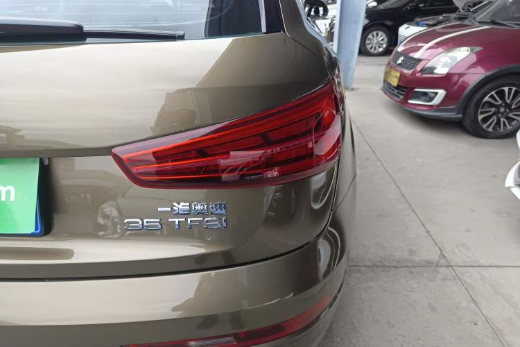 Used Audi Q3 2017 35 TFSI Fashion Model
