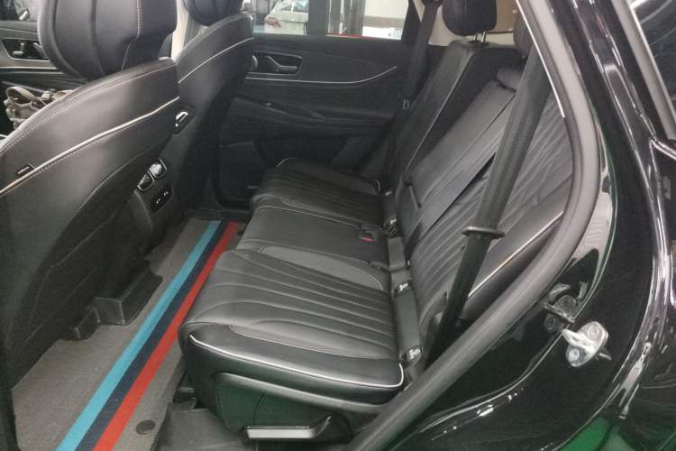 Used Chery Tiggo 9 2023 Facelift 2.0T Dual-Clutch Two-Wheel Drive Luxury Edition 5 Seats