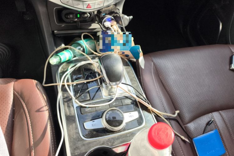 Used BYD Tang New Energy 2015 2.0T Four-Wheel-Drive Flagship Model