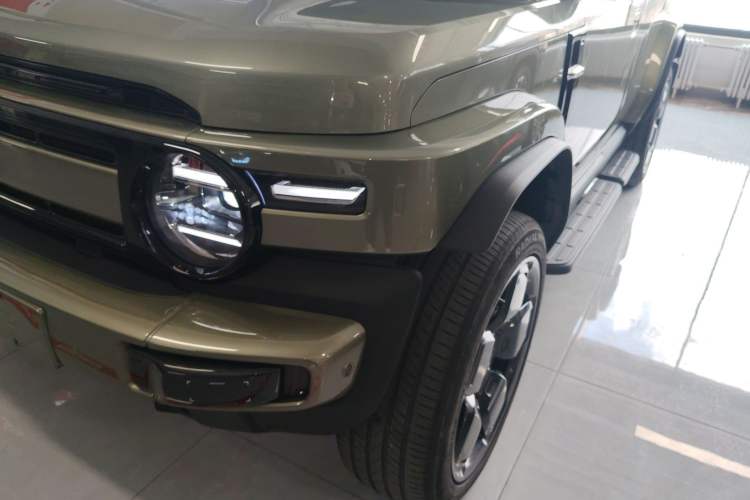 Used iCAR V23 2025 501 Four-Wheel Drive Intelligent Driving Version Left Front Headlight