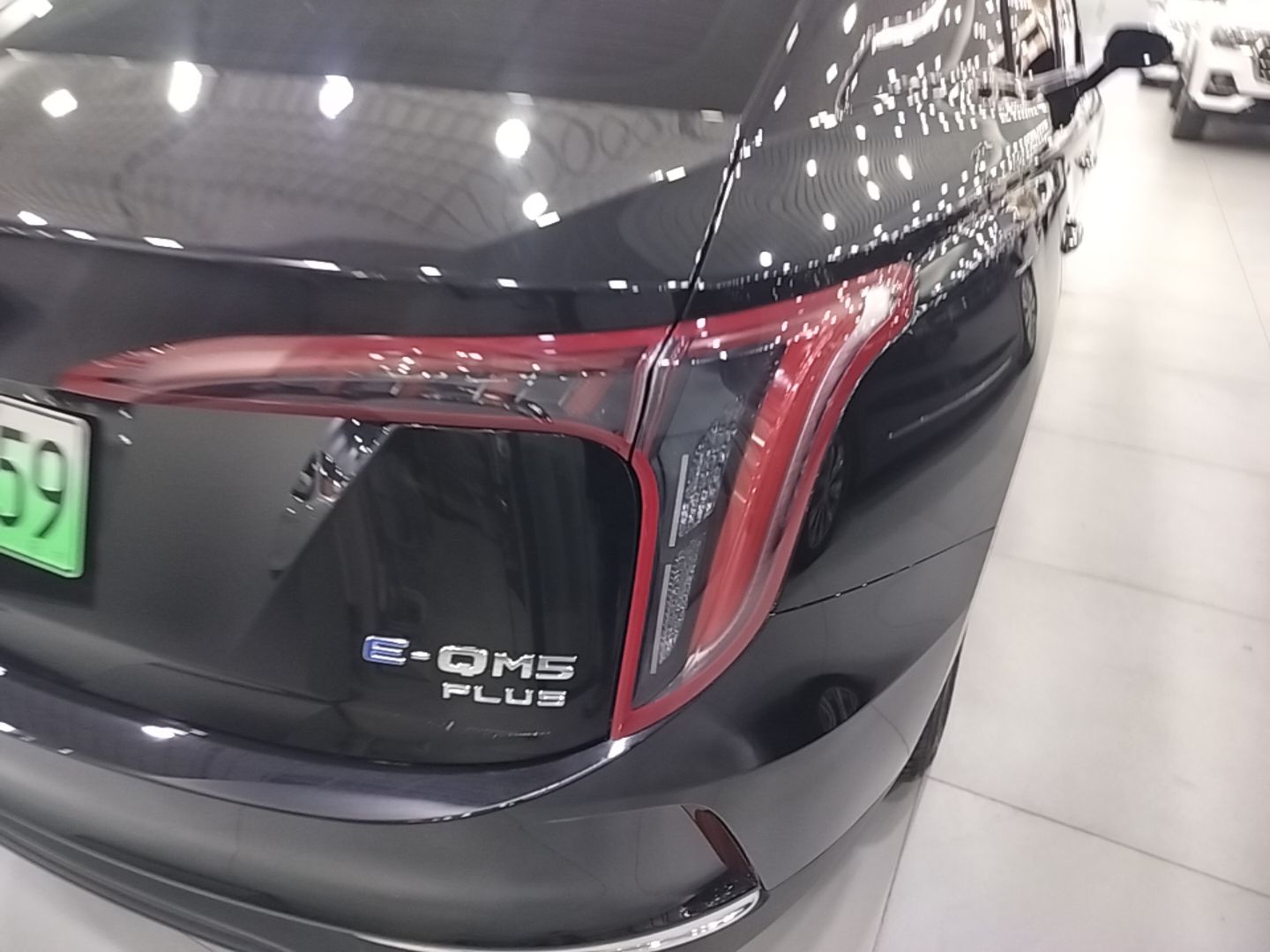 Hongqi E-QM5 2024 560km PLUS — снимка 9