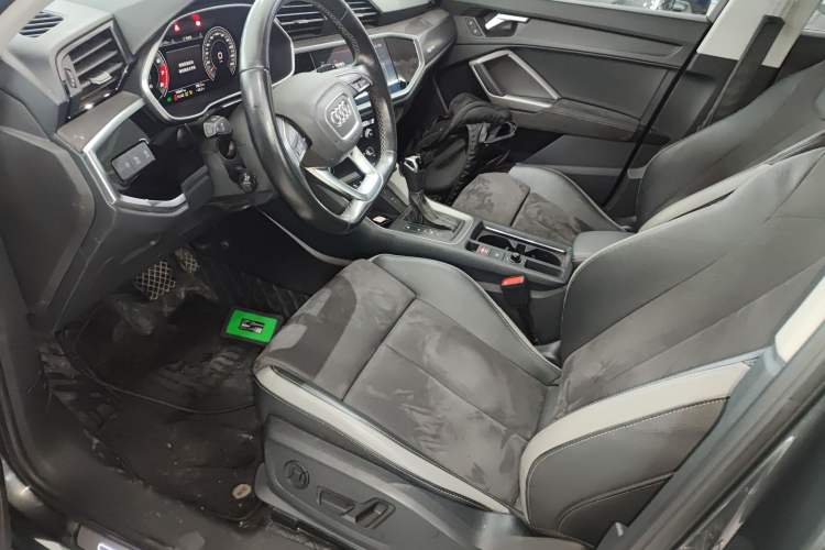 Used Audi Q3 2022 35 TFSI Fashion Dynamic Model
