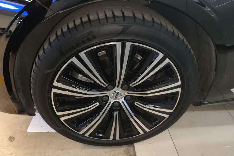 Used Volvo S90 2025 B5 Zhiyuan Luxury Edition
