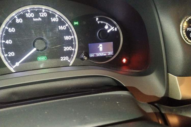 Used Lexus CT 2015 CT200h Chocolate Edition
