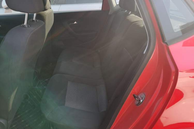 Used Volkswagen Polo 2013 1.6L Automatic Comfort Edition