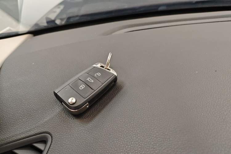 Used Volkswagen Tiguan L 2023 330TSI Automatic Two-Wheel Drive R-Line Enjoyment Edition Vehicle Key