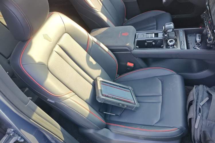 Used JMC DaDao 2024 Gantaner 2.3T Diesel Automatic 4x4 Boundless Edition
