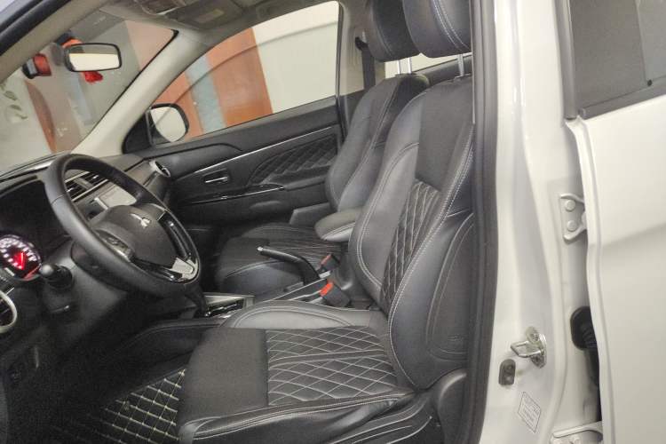 Used Mitsubishi ASX 2020 2.0L CVT Smart Edition
