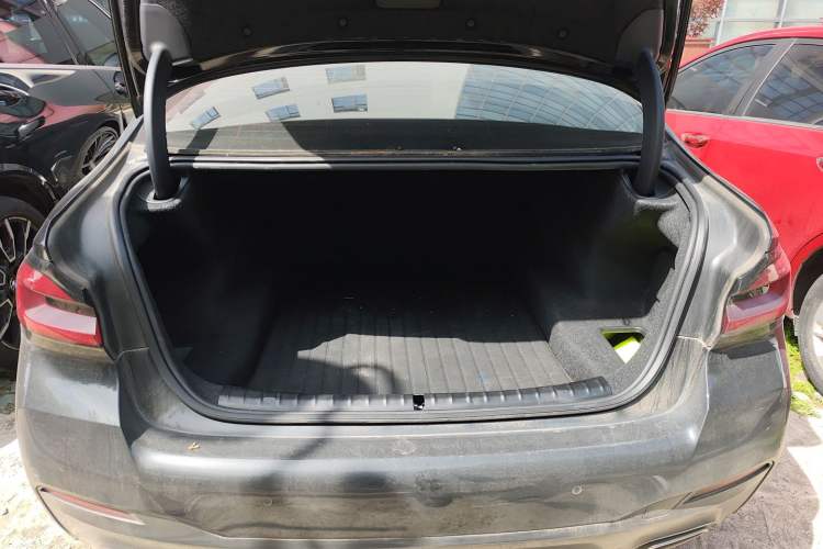 Used BMW 5 Series 2023 530Li Leading Model M Sport Package