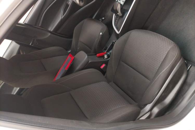 Used Chevrolet Cavalier 2022 325T Automatic Enjoyment Edition Right Front Seat