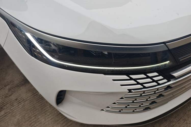 Used BYD Destroyer 05 2024 Honor Edition DM-i 120KM Luxury Model Right Front Headlight