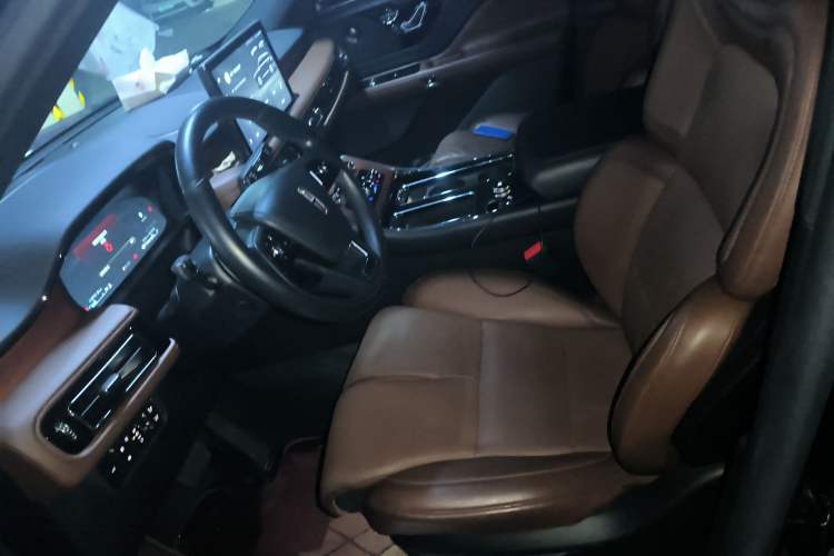 Used Lincoln Aviator 2023 3.0T V6 All-Wheel-Drive Executive Cruise Version Six Seats
