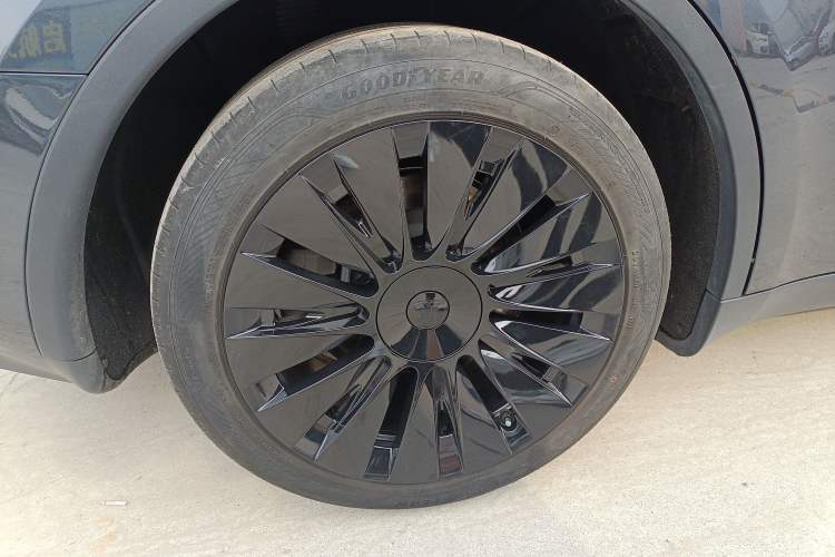 Used Tesla Model Y 2024 Rear-Wheel-Drive Version