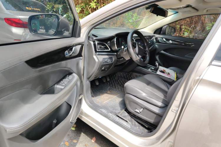 Used JETOUR X90 2019 1.5T Manual Smart Enjoyment Version 5 Seats China VI Standard Driver Seat