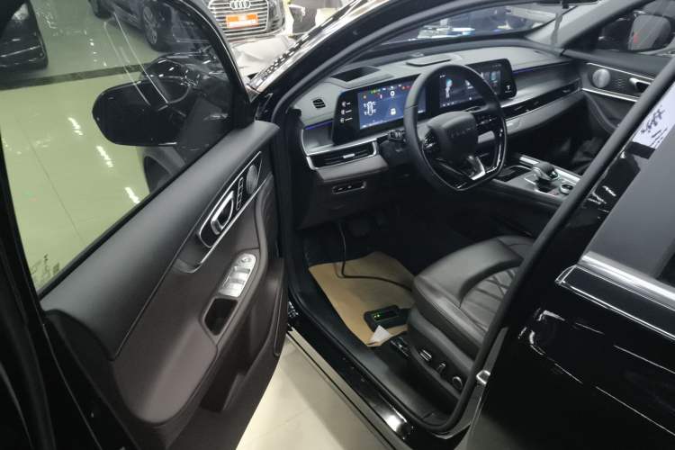 Used Chery Tiggo 8 PRO 2024 Champion Edition 390T Two-Wheel Drive Peak Version 5 Seats