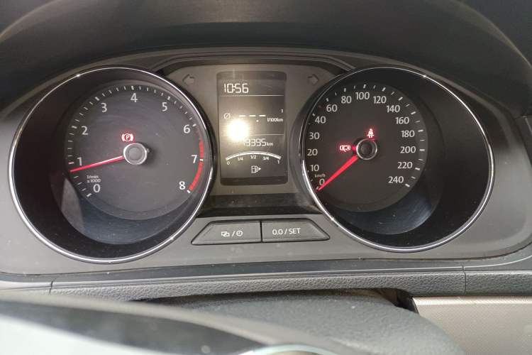 Used Volkswagen Lavida 2015 1.6L Manual Comfort Edition