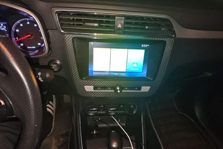 Used MG ZS 2017 1.5L Automatic Luxury Edition
