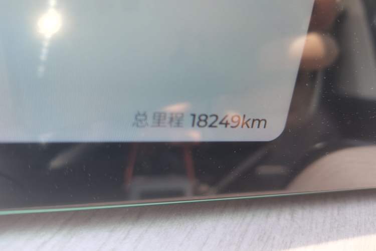 Used Chery Tiggo 9 C-DM 2025 1.5T 106KM Enjoy Edition 5 Seats Lithium-Ion Battery Odometer Close Up