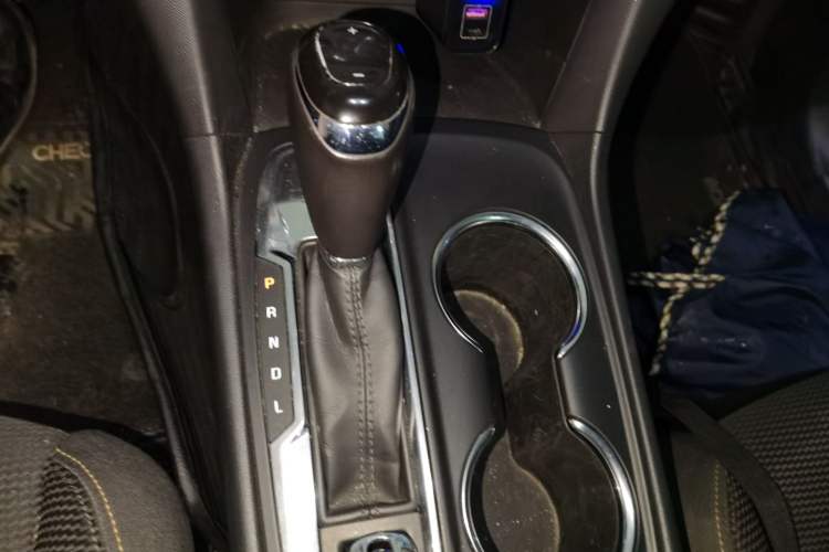 Used Chevrolet Equinox 2018 535T Automatic Chijie Edition Gear Lever